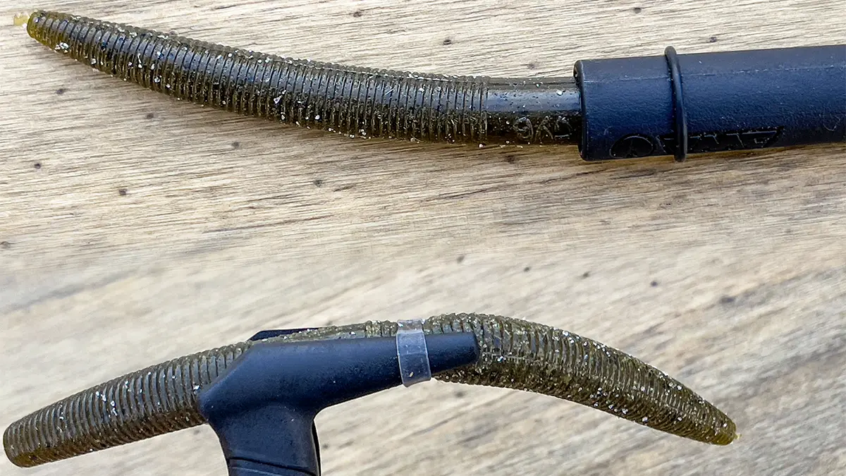 wacky rigging step 2