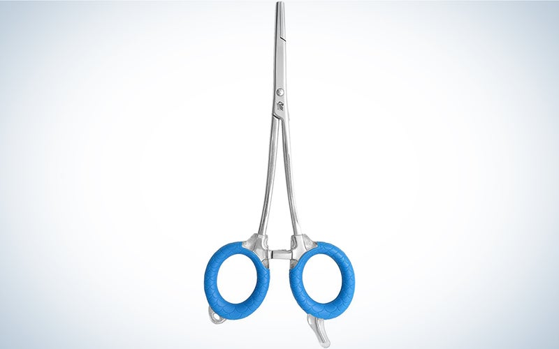 The Cuda Freshwater Forceps with Sharpener are the best forceps.