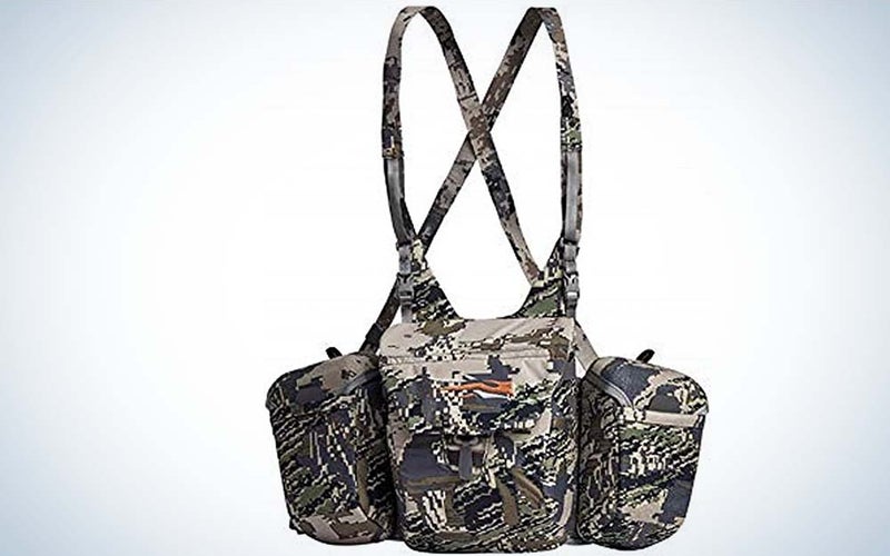 A camo best turkey vest with three prockets
