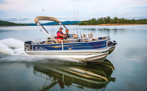 Sun Tracker pontoon boat