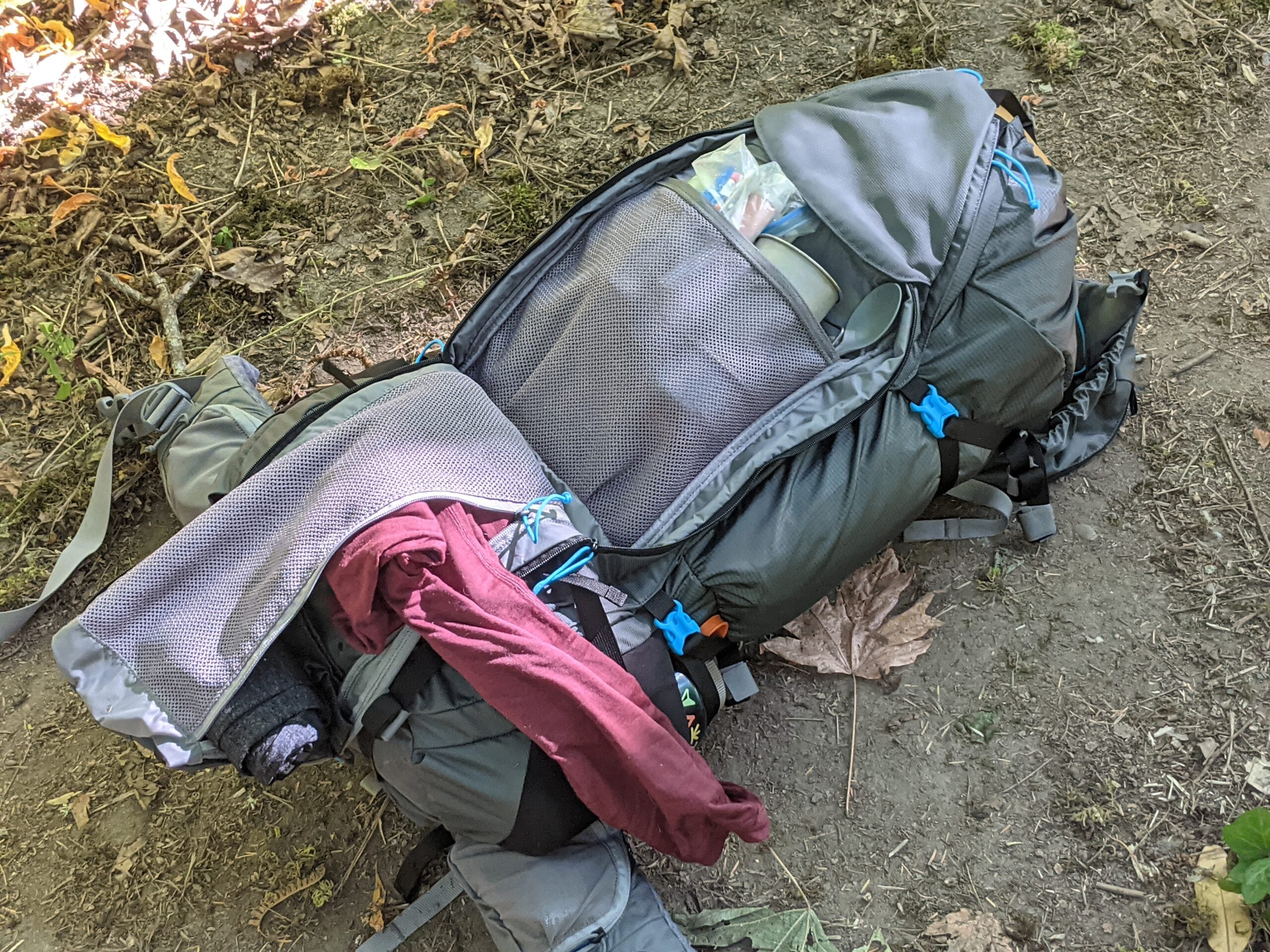 Internal mesh pockets in place of an external mesh pocket changed how our testers packed their gear up for the better. 