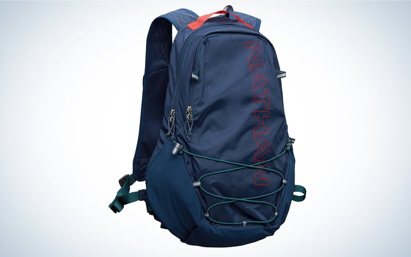 We tested the Nathan Crossover 15L Hydration Pack.