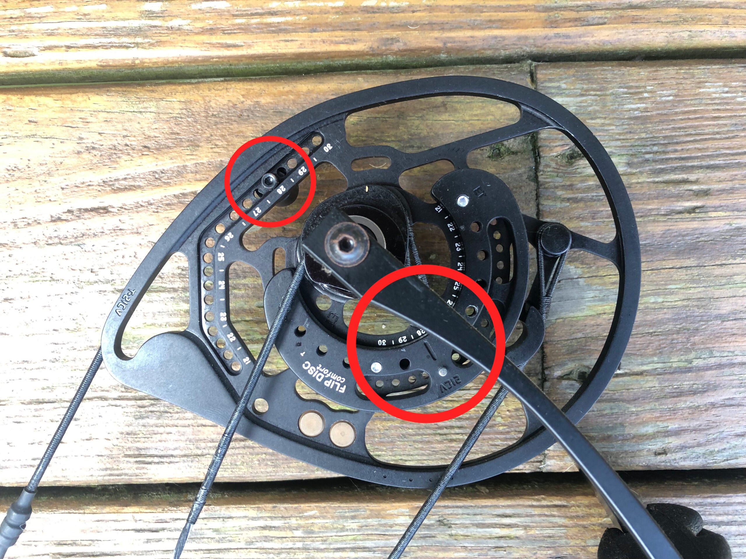 rotating module for adjusting a bow's draw length
