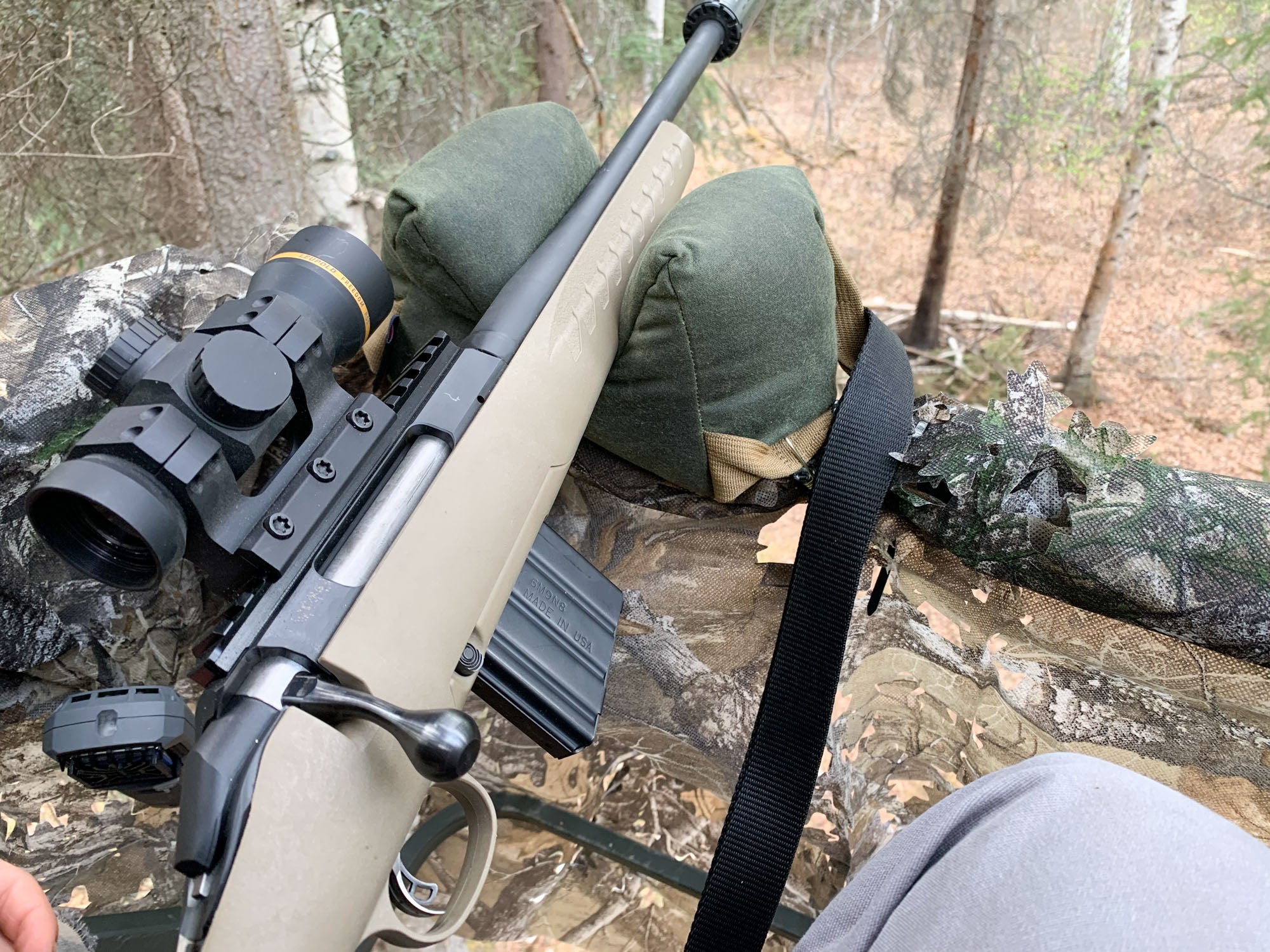 shooting bag in tree stand on Alaska bear hunt