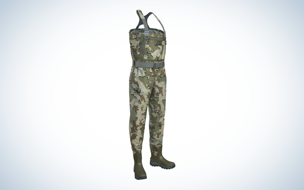 Kuiu Wader on blue and white background